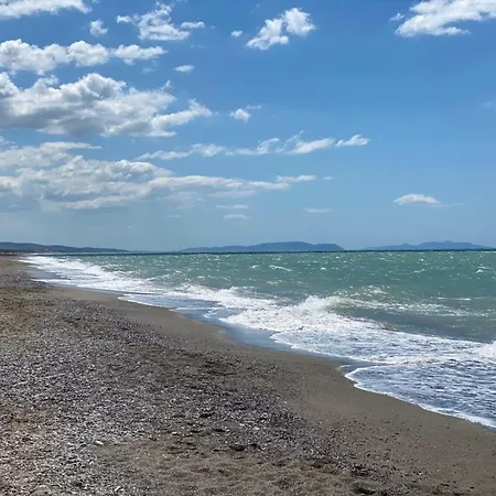 Sofia A 100m Dal Mare *