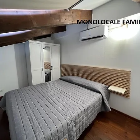 Sofia A 100m Dal Mare *