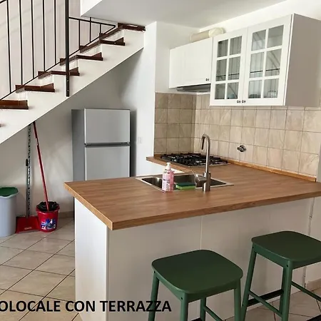 Sofia A 100m Dal Mare *